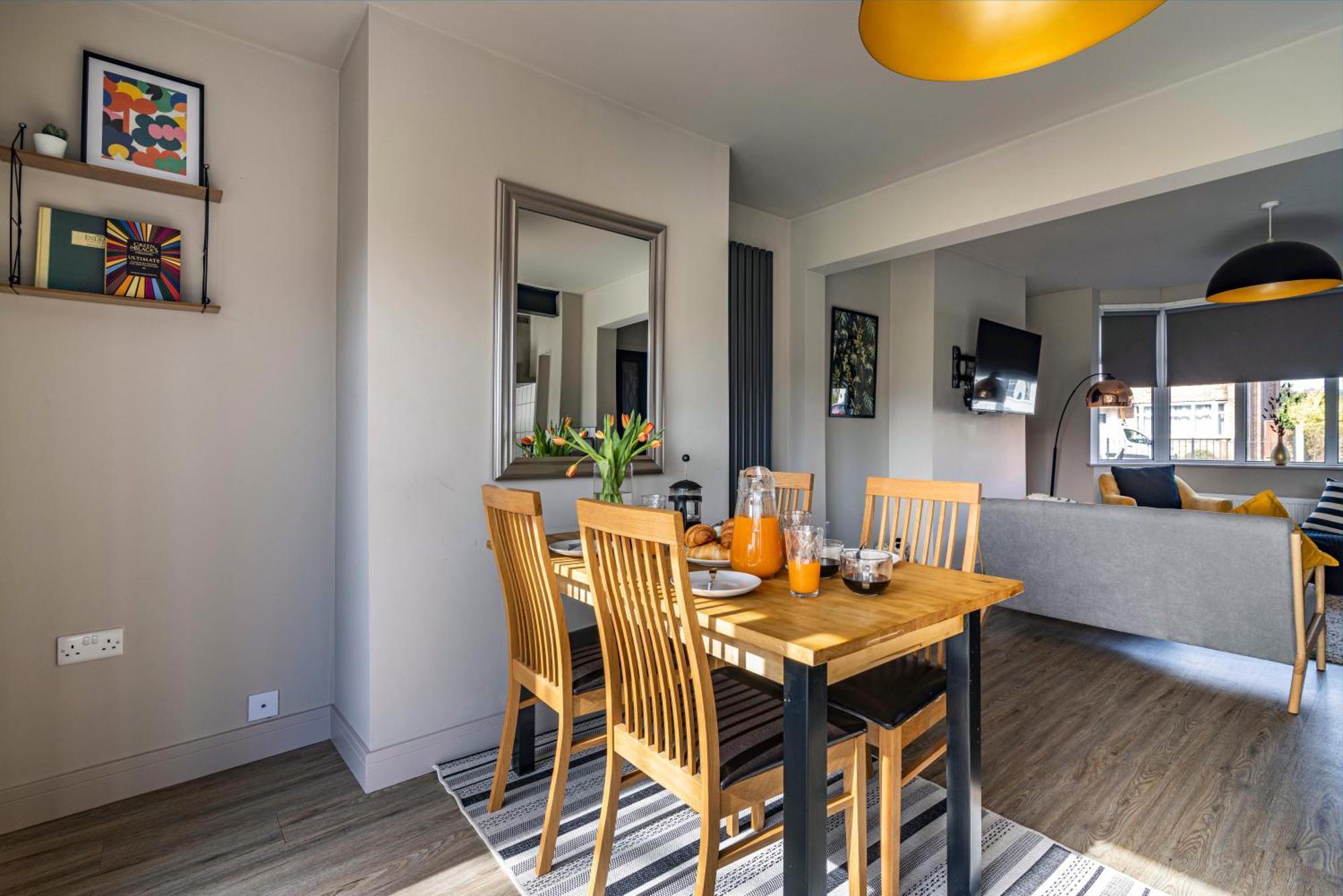 Spacious With Garden-sleeps 5 Contractors, Families, And Group Welcome *